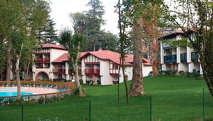 Parc Arradoy Apartment Saint-Jean-Pied-de-Port Bagian luar foto